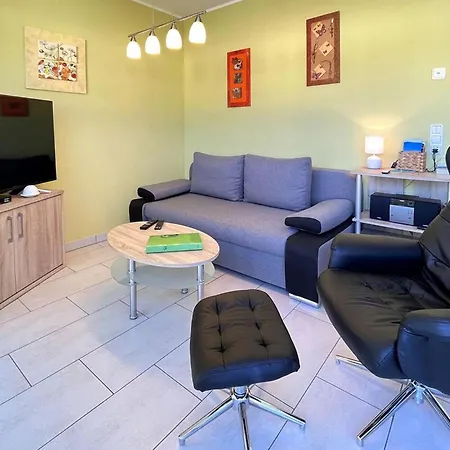 Holiday home Amazing In Graal-mueritz With Wifi