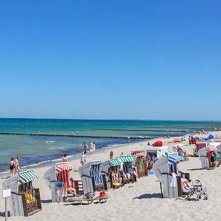 Amazing In Graal-mueritz With Wifi Holiday home